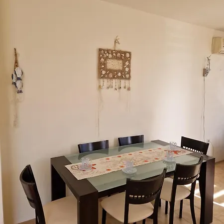 Kalin Complex Aurelia-ravda 公寓 *