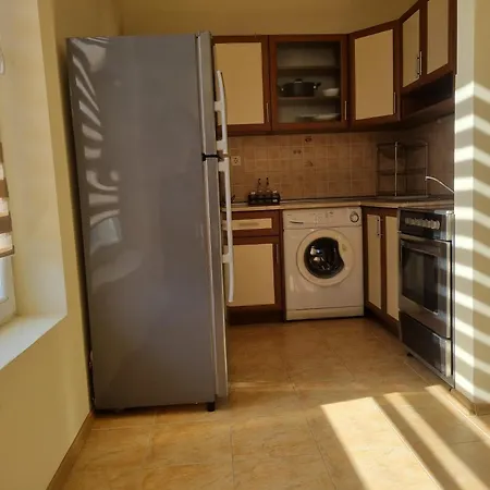 Kalin Complex Aurelia-ravda 公寓